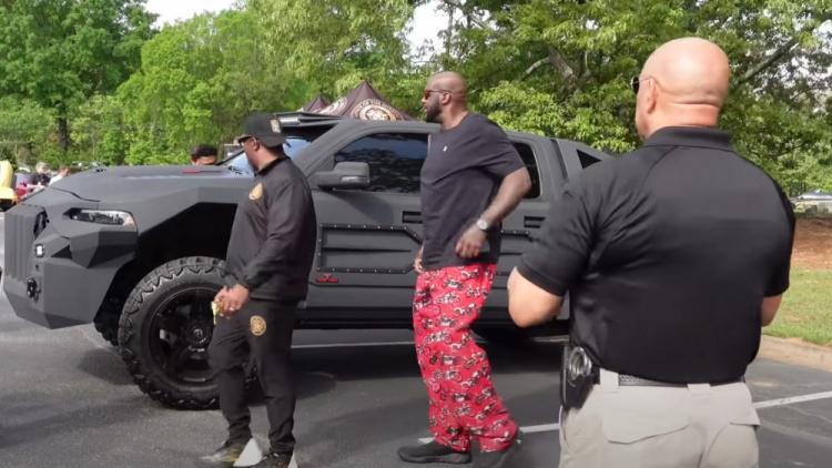 前队友：奥尼尔什么东西都要最大最好的 房子&amp;amp;车子&amp;amp;衣服&amp;amp;鞋子